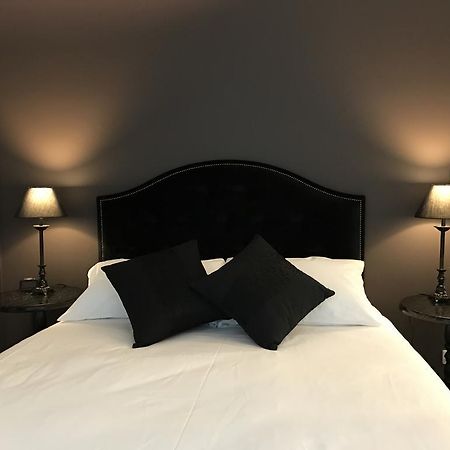 Indulge At Daylesford Villa Bagian luar foto