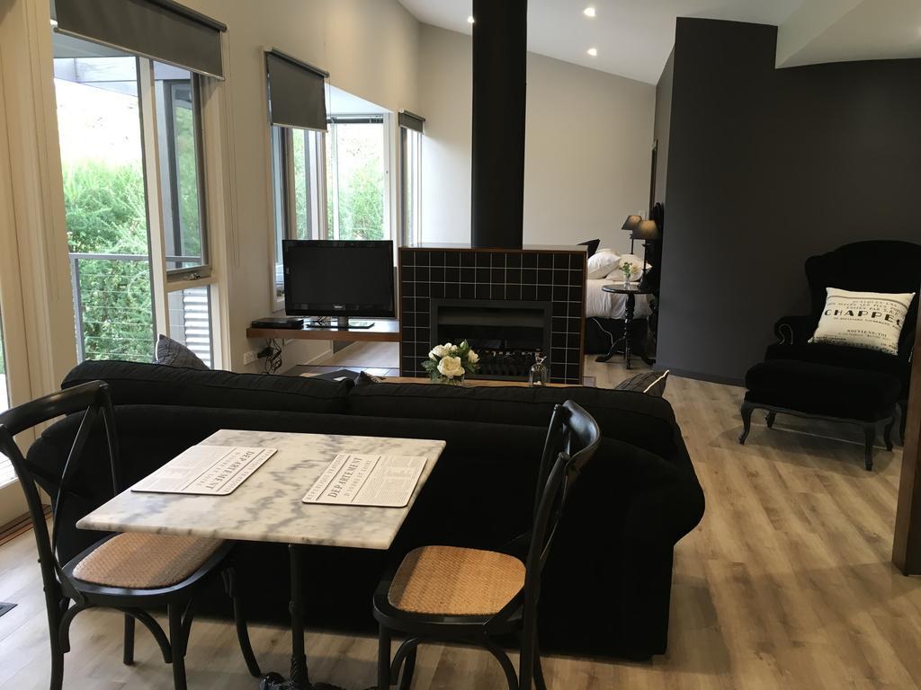 Indulge At Daylesford Villa Bagian luar foto