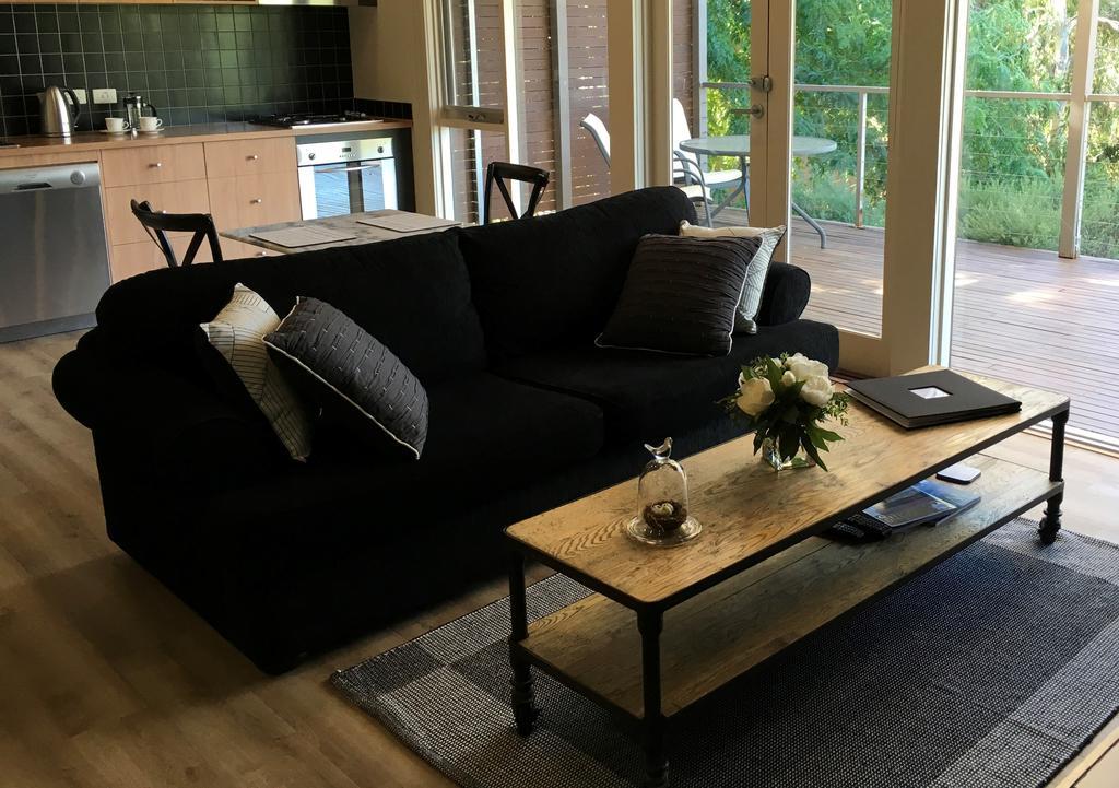 Indulge At Daylesford Villa Bagian luar foto